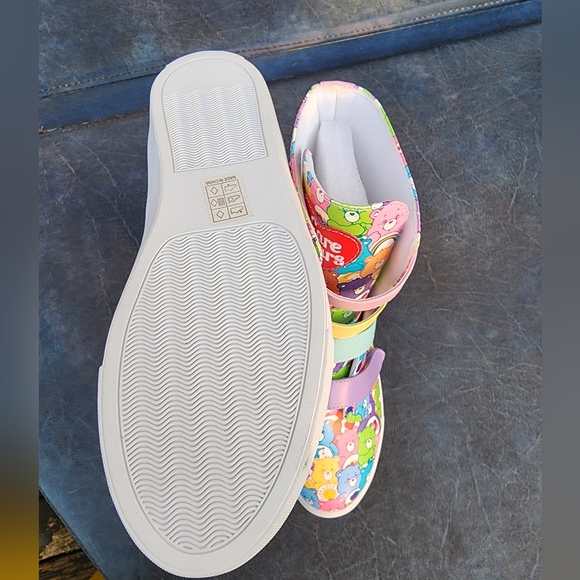 YRU 🧸 CARE BEARS Vegan Leather Sneakers - Picture 4 of 12